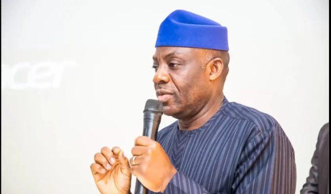 FG, Singapore Train Teachers to Improve Technical Education