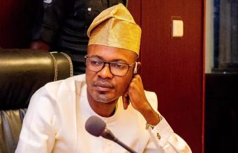 Reps Uncover 29 Forged Documents in Fake Agency Probe