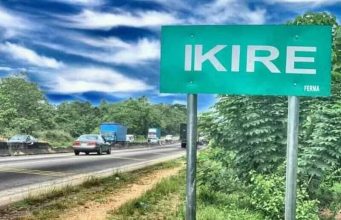 Tension As Suspected Thugs Attack Ikire Council Secretariat