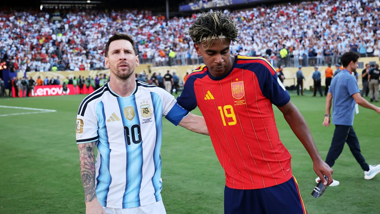 Lionel Messi and Lamine Yamal at the last World Cup 