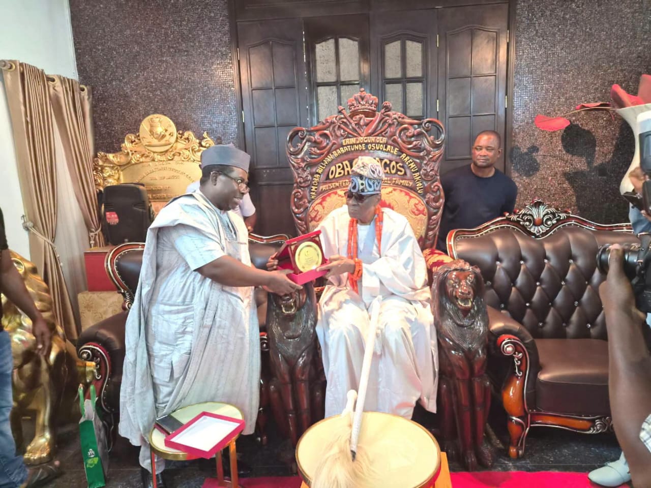 INEC Chairman, Prof. Joash Amupitan, during a courtesy visit to the Oba of Lagos, Oba Rilwan Babatunde Osuolale Aremu Akiolu, at Iga Idunganran, Lagos Island on Tuesday 
