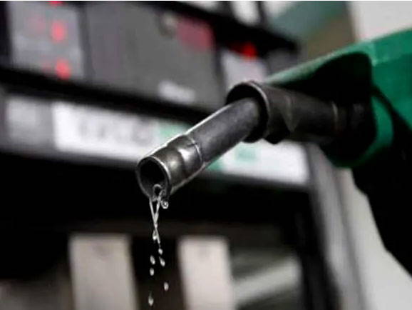 Petrol pump 